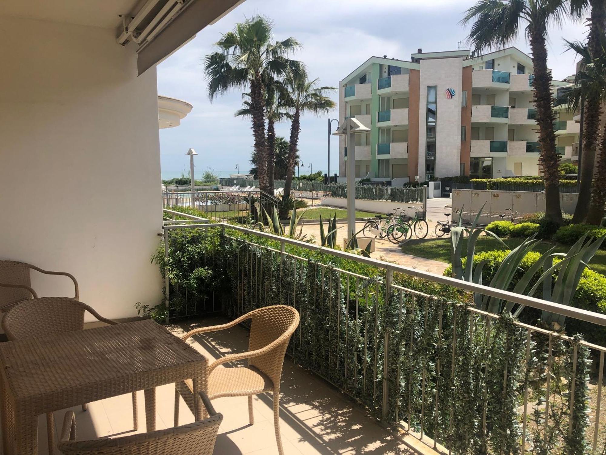 Aparthotel Casa Del Mar à Roseto Degli Abruzzi Extérieur photo