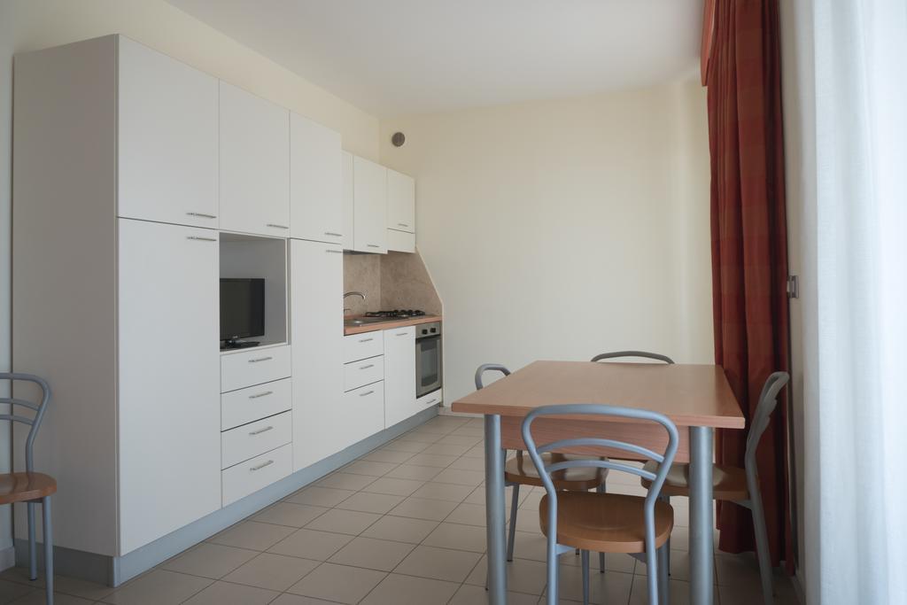 Aparthotel Casa Del Mar à Roseto Degli Abruzzi Extérieur photo