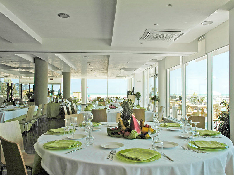 Aparthotel Casa Del Mar à Roseto Degli Abruzzi Extérieur photo